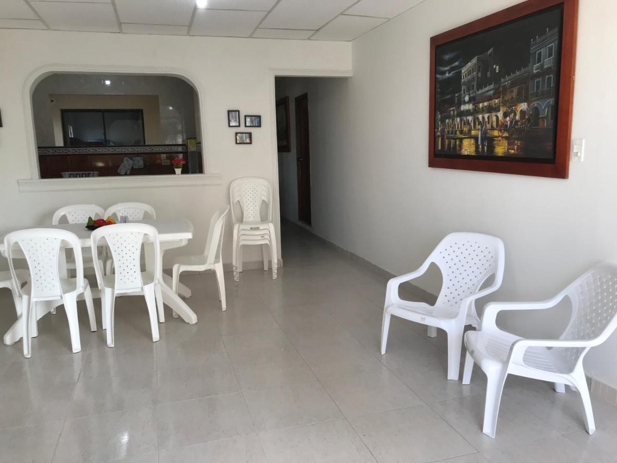 Hospedaje Caribe Express Apartment Cartagena Exterior photo